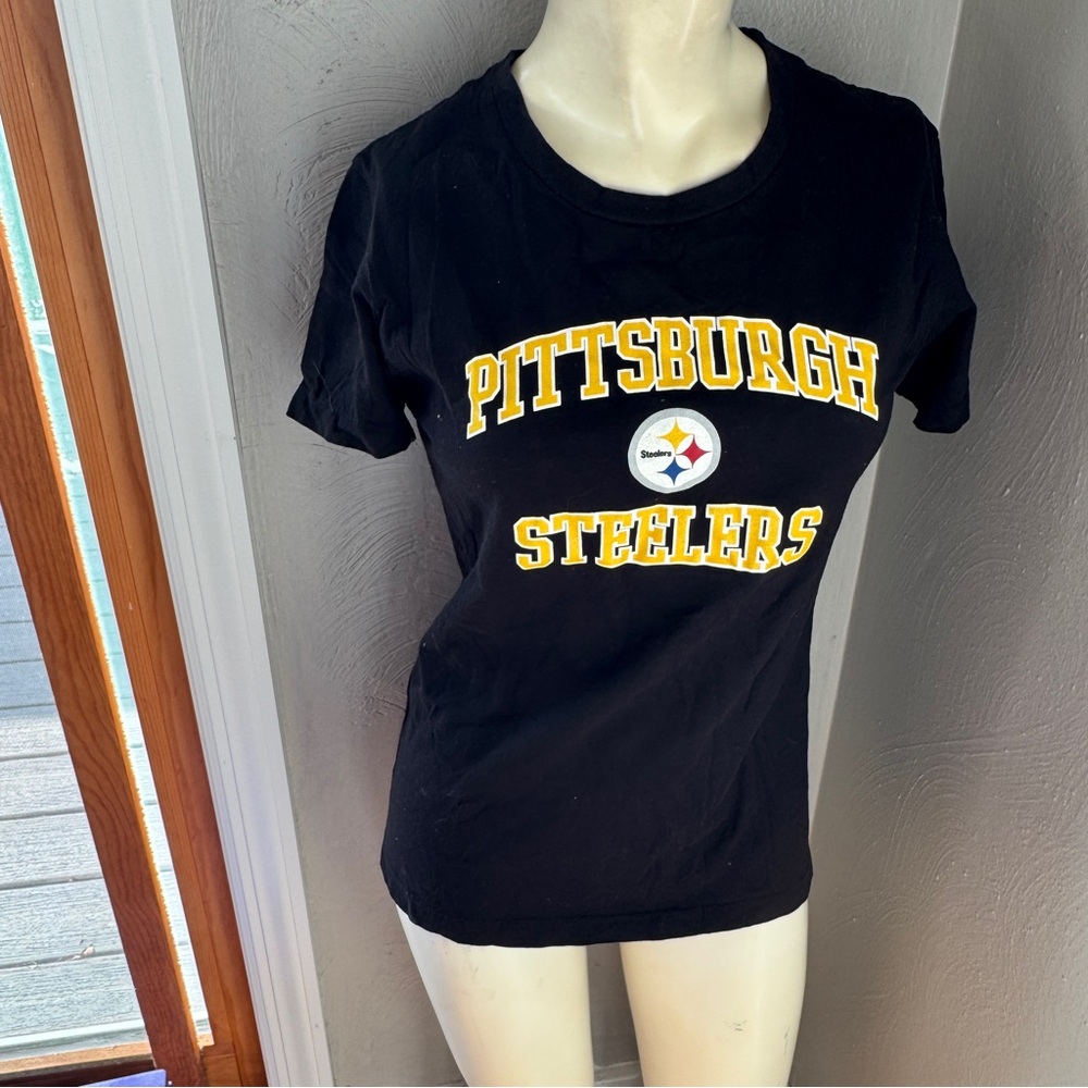 Pittsburgh Steelers NFL women's black tshirt size med nwt short sleeve